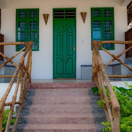 Jabali Bungalows Lodge Падже Экстерьер фото
